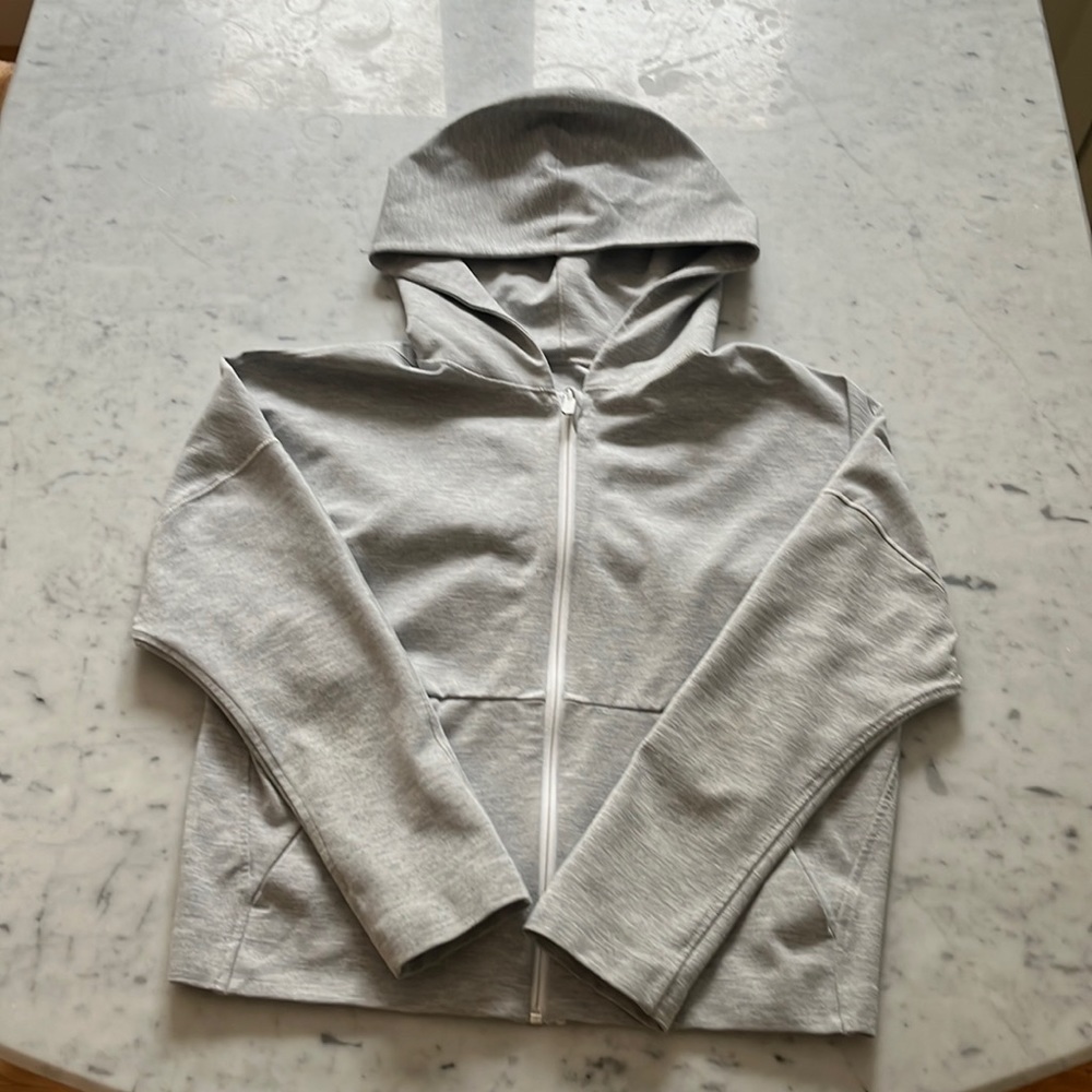Lululemon cropped heather grey jacket